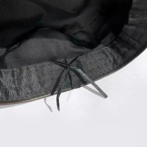 Women Black / White Berets Formal Hat